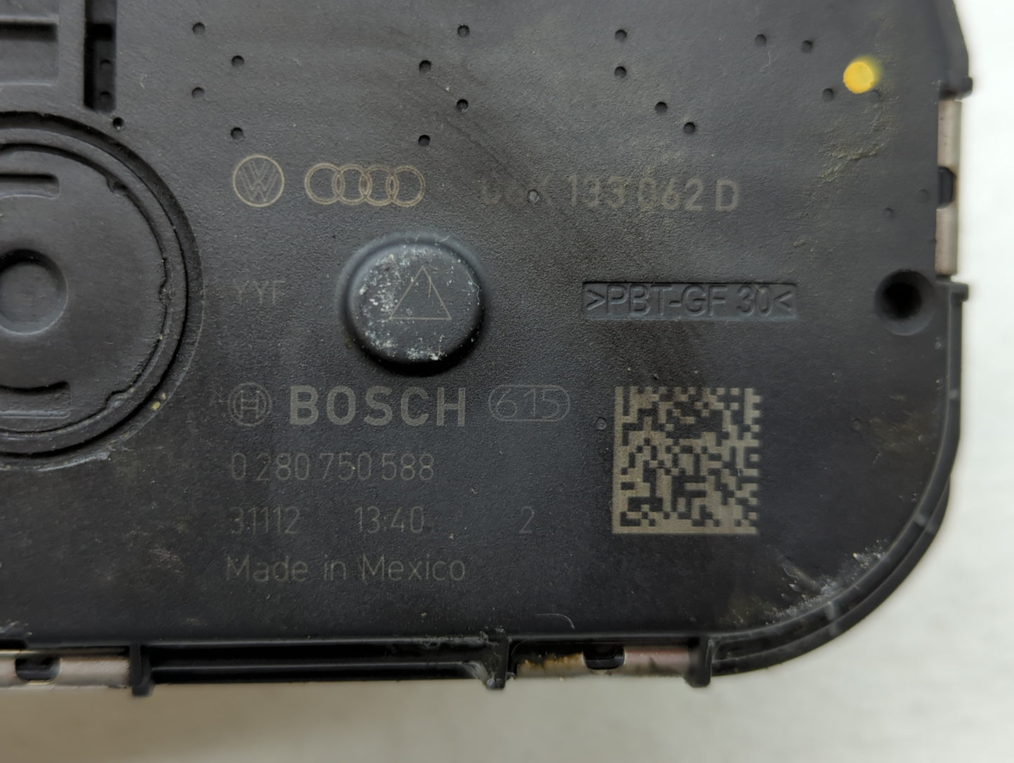 2014-2017 Volkswagen Passat Throttle Body P/N:0 280 750 718 0 280 750590, 06K 133 062 D Fits Fits 2014 2015 2016 2017 OEM Us