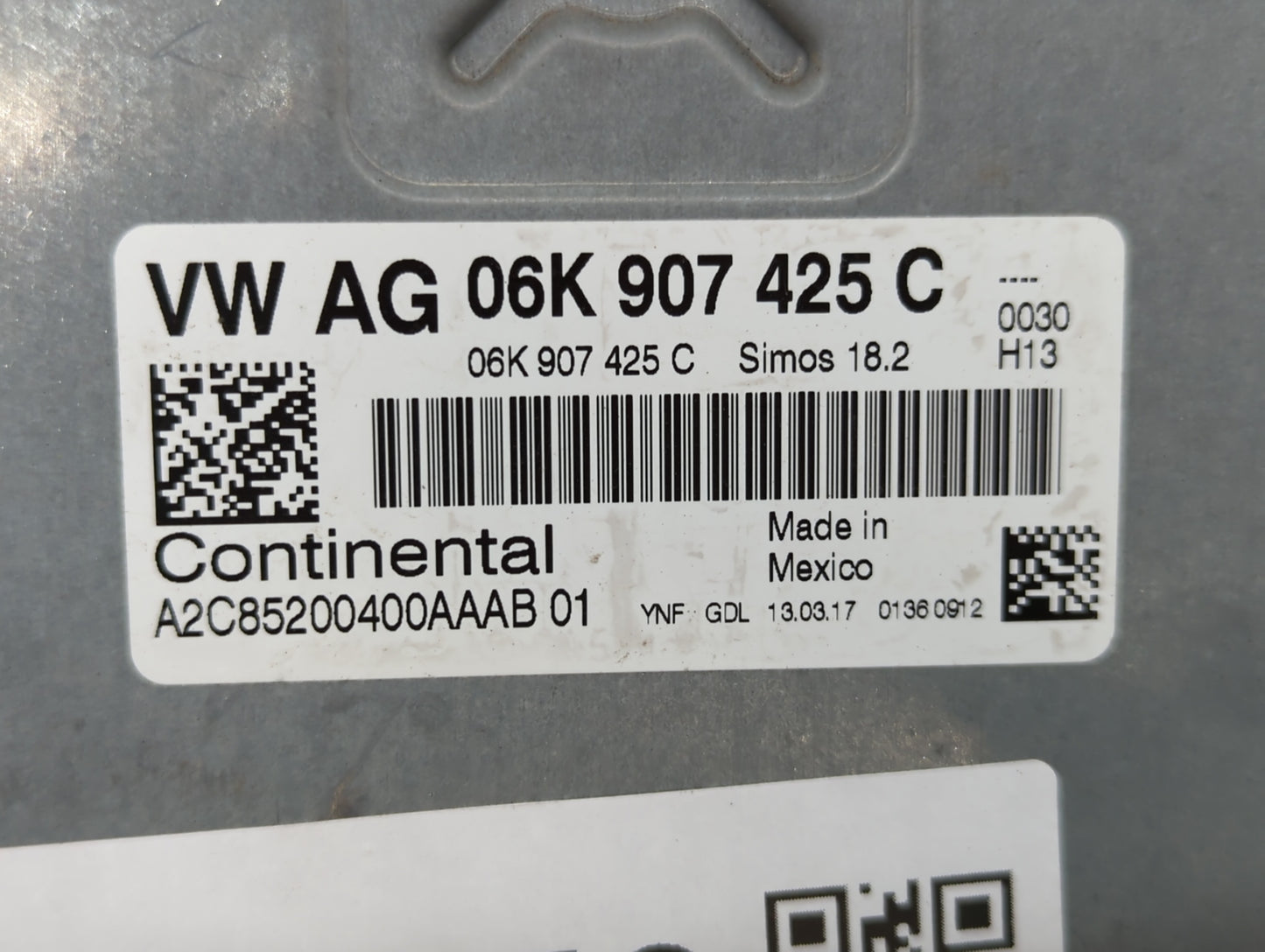 2017 Volkswagen Passat PCM Engine Control Computer ECU ECM PCU OEM P/N:06K 907 425 C Fits OEM Used Auto Parts - Oemusedautop