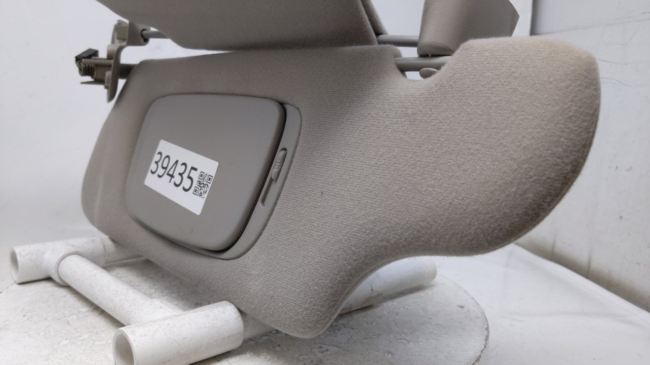 2009-2018 Volkswagen Passat Sun Visor Shade Replacement Passenger Right Mirror Fits OEM Used Auto Parts - Oemusedautoparts1.