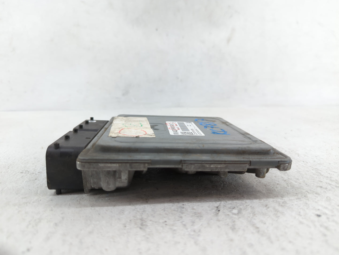 2017 Volkswagen Passat PCM Engine Control Computer ECU ECM PCU OEM P/N:06K 907 425 C Fits OEM Used Auto Parts - Oemusedautop