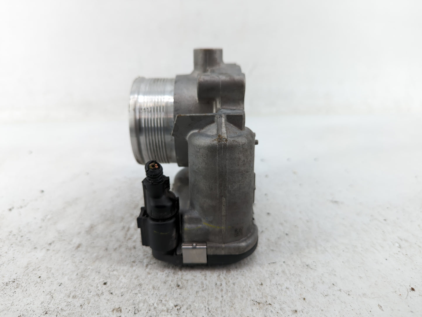 2014-2017 Volkswagen Passat Throttle Body P/N:06K 133 062 D 06K 133 062 E, 06K 133 062 AA Fits Fits 2014 2015 2016 2017 OEM 