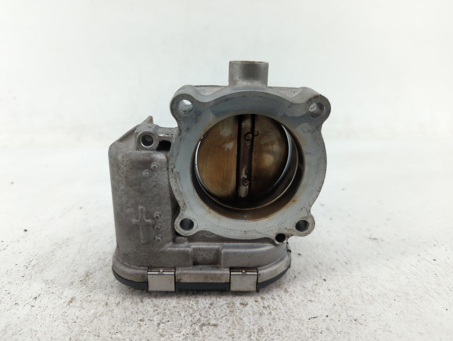 2014-2017 Volkswagen Passat Throttle Body P/N:06K 133 062 D 06K 133 062 E, 06K 133 062 AA Fits Fits 2014 2015 2016 2017 OEM 