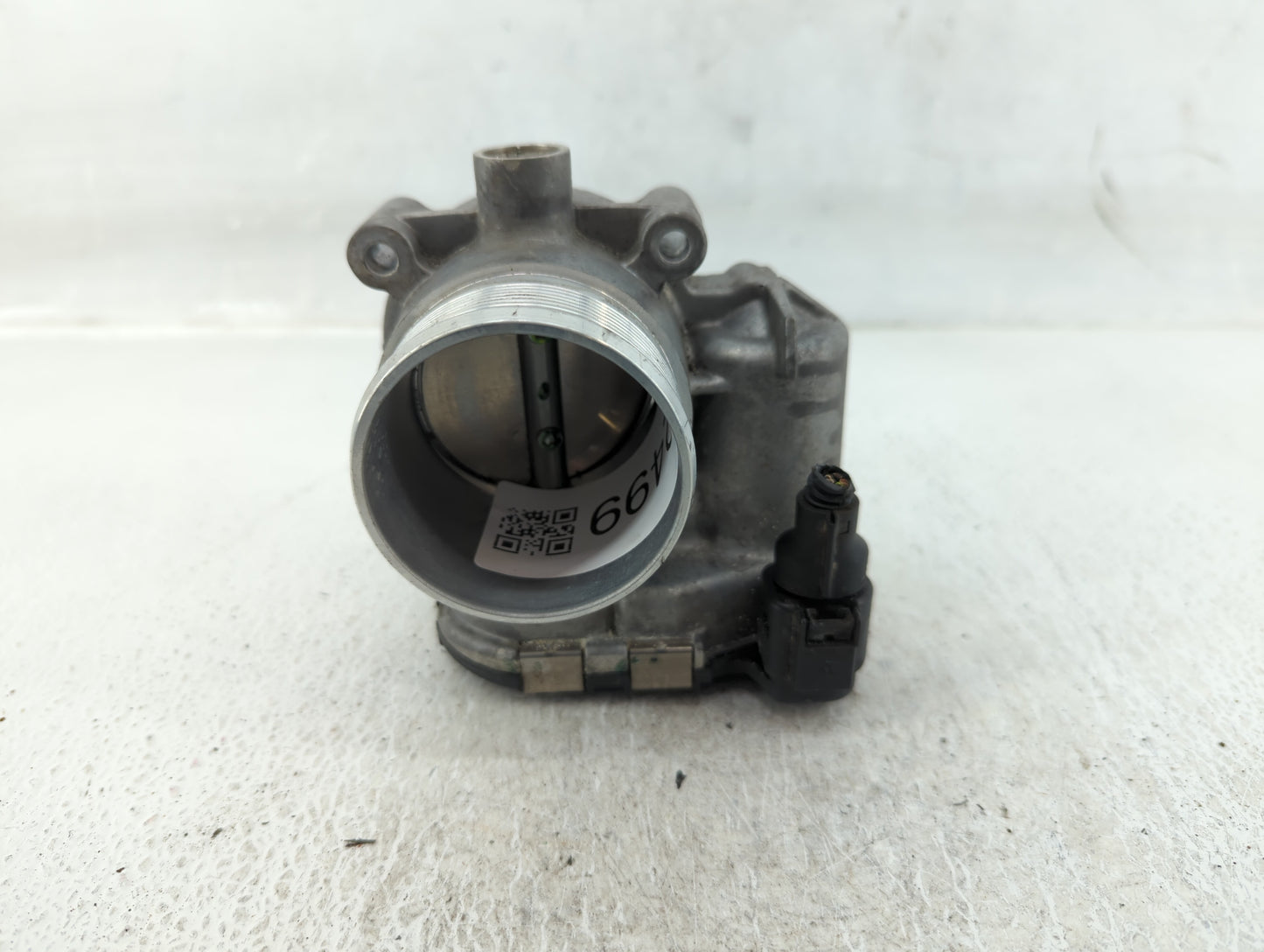 2014-2017 Volkswagen Passat Throttle Body P/N:06K 133 062 E Fits Fits 2014 2015 2016 2017 OEM Used Auto Parts - Oemusedautop