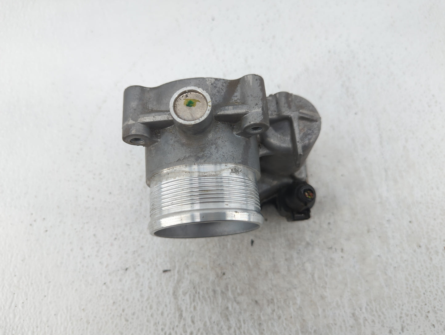 2014-2017 Volkswagen Passat Throttle Body P/N:06K 133 062 E Fits Fits 2014 2015 2016 2017 OEM Used Auto Parts - Oemusedautop