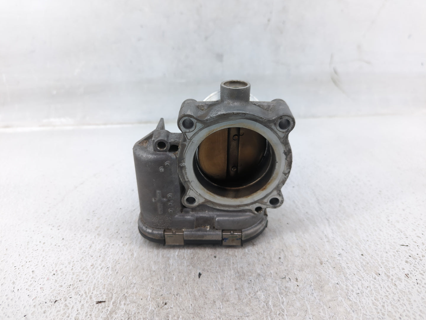 2014-2017 Volkswagen Passat Throttle Body P/N:06K 133 062 E Fits Fits 2014 2015 2016 2017 OEM Used Auto Parts - Oemusedautop