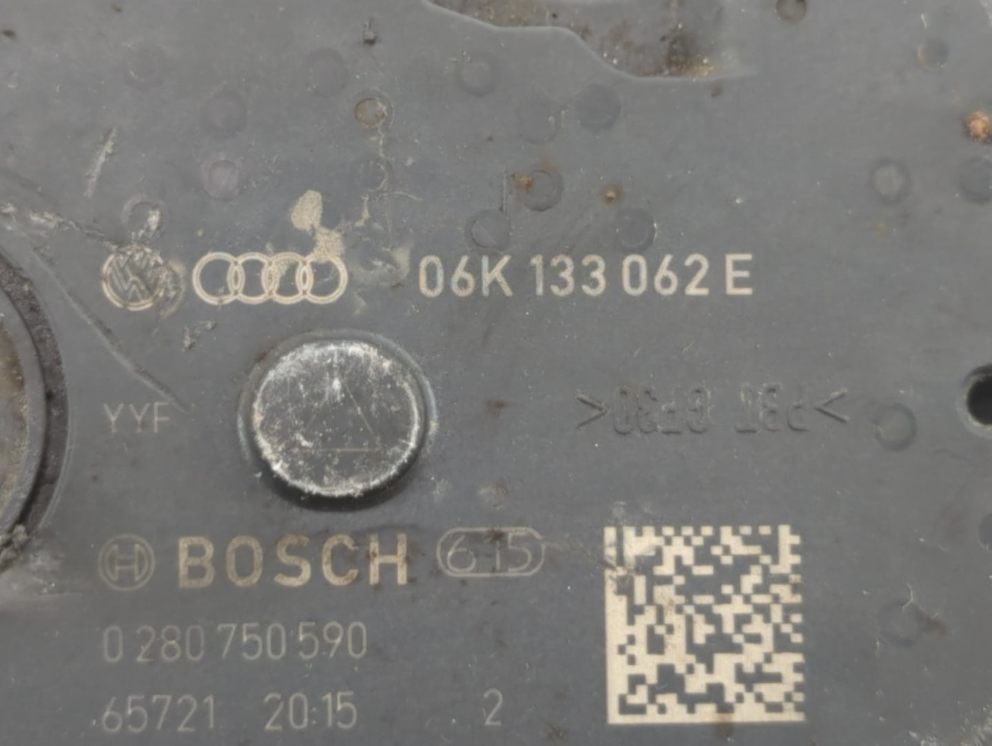 2014-2017 Volkswagen Passat Throttle Body P/N:06K 133 062 E Fits Fits 2014 2015 2016 2017 OEM Used Auto Parts - Oemusedautop