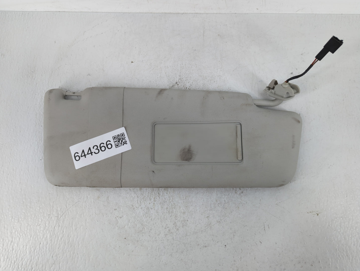 2012-2020 Volkswagen Passat Sun Visor Shade Replacement Passenger Right Mirror Fits OEM Used Auto Parts - Oemusedautoparts1.