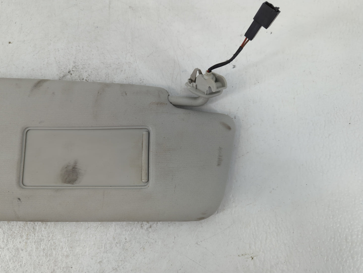 2012-2020 Volkswagen Passat Sun Visor Shade Replacement Passenger Right Mirror Fits OEM Used Auto Parts - Oemusedautoparts1.