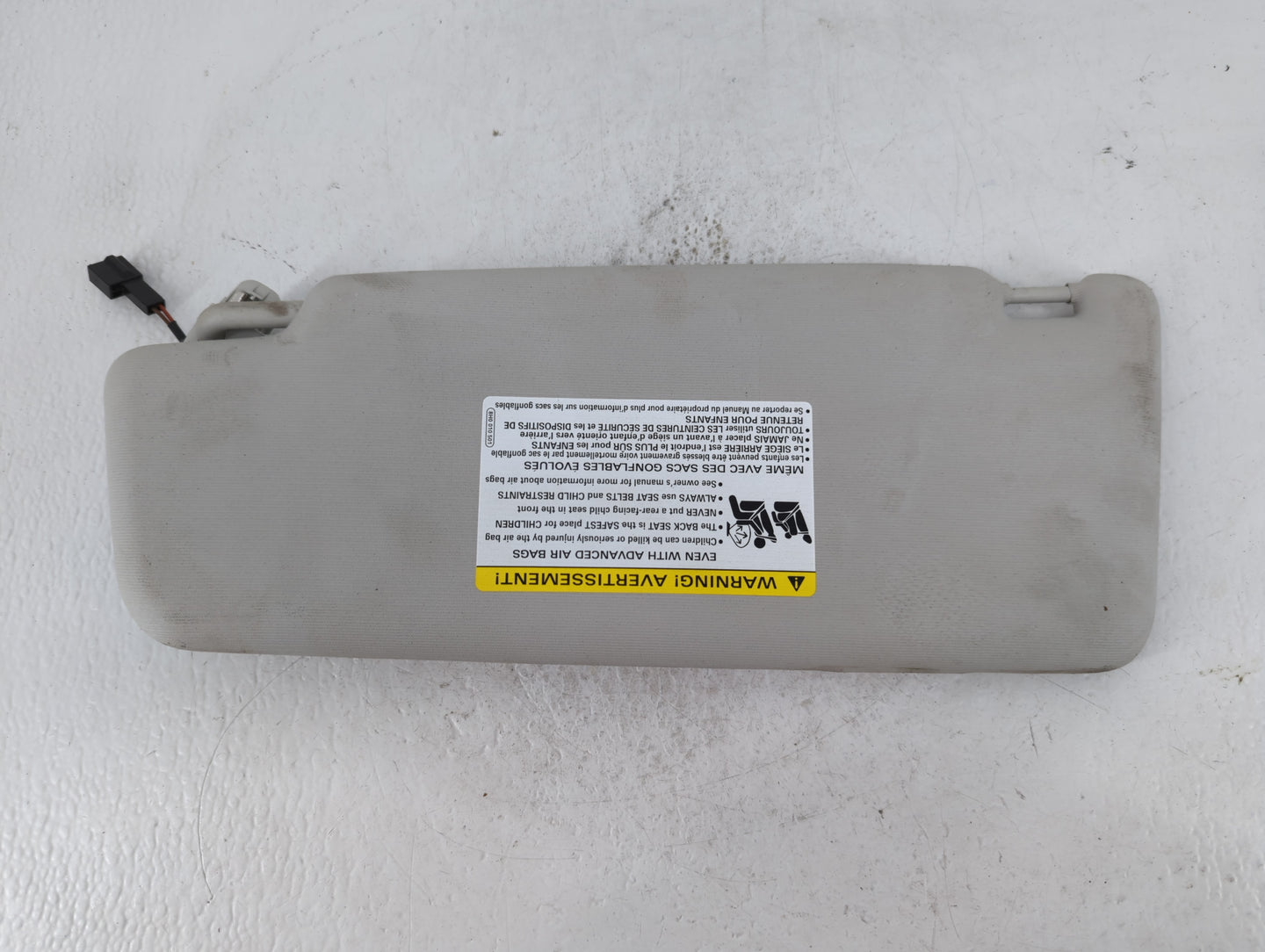 2012-2020 Volkswagen Passat Sun Visor Shade Replacement Passenger Right Mirror Fits OEM Used Auto Parts - Oemusedautoparts1.