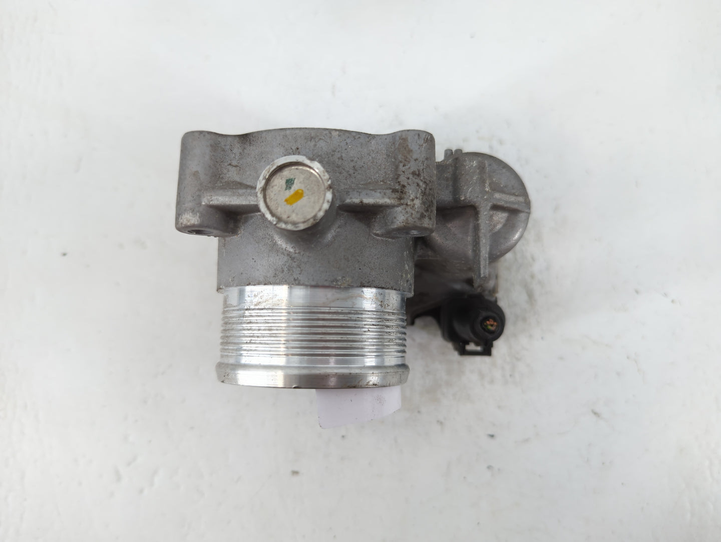 2014-2017 Volkswagen Passat Throttle Body P/N:06K 133 062 AA Fits Fits 2014 2015 2016 2017 OEM Used Auto Parts - Oemusedauto