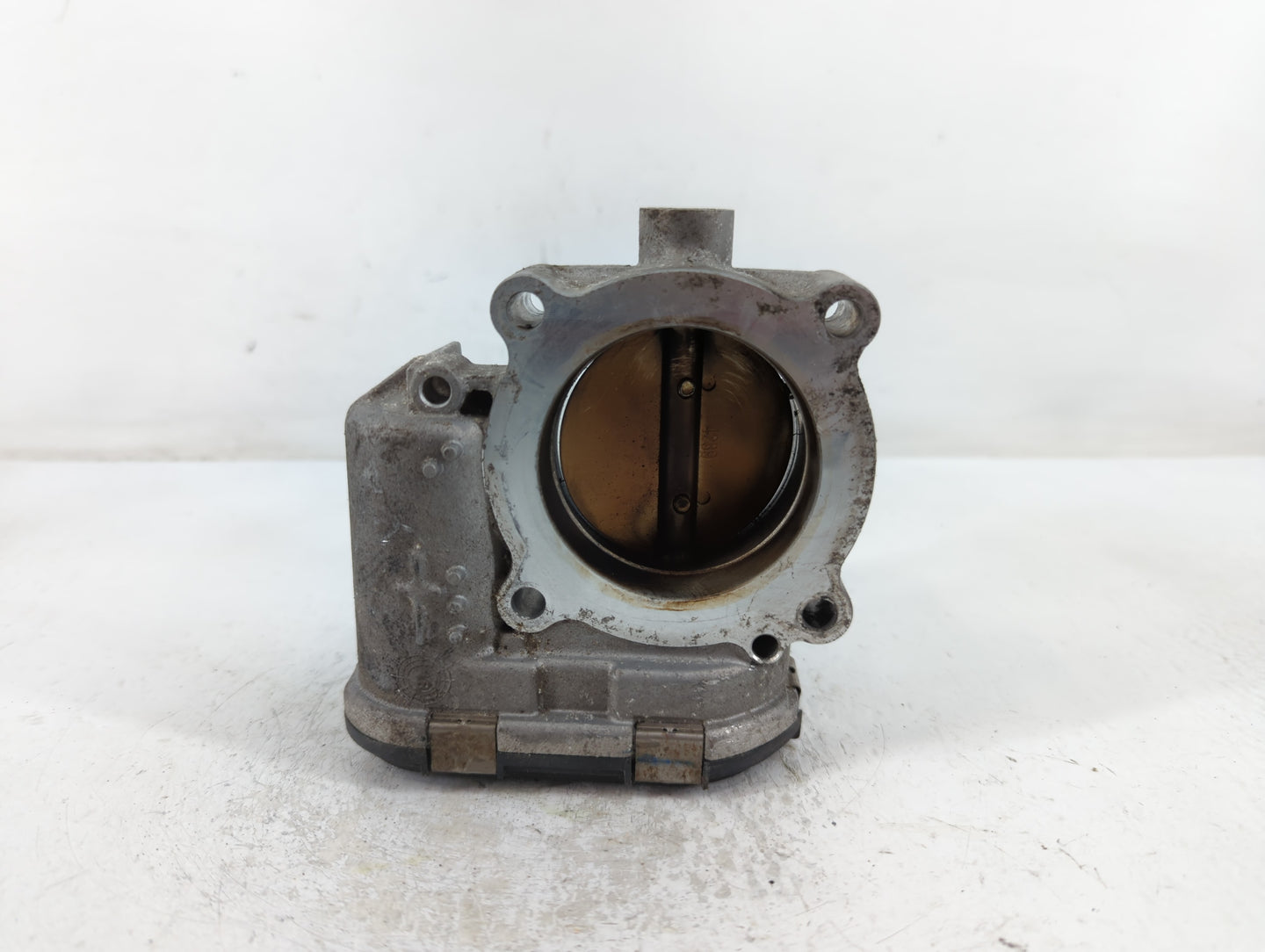 2014-2017 Volkswagen Passat Throttle Body P/N:06K 133 062 AA Fits Fits 2014 2015 2016 2017 OEM Used Auto Parts - Oemusedauto