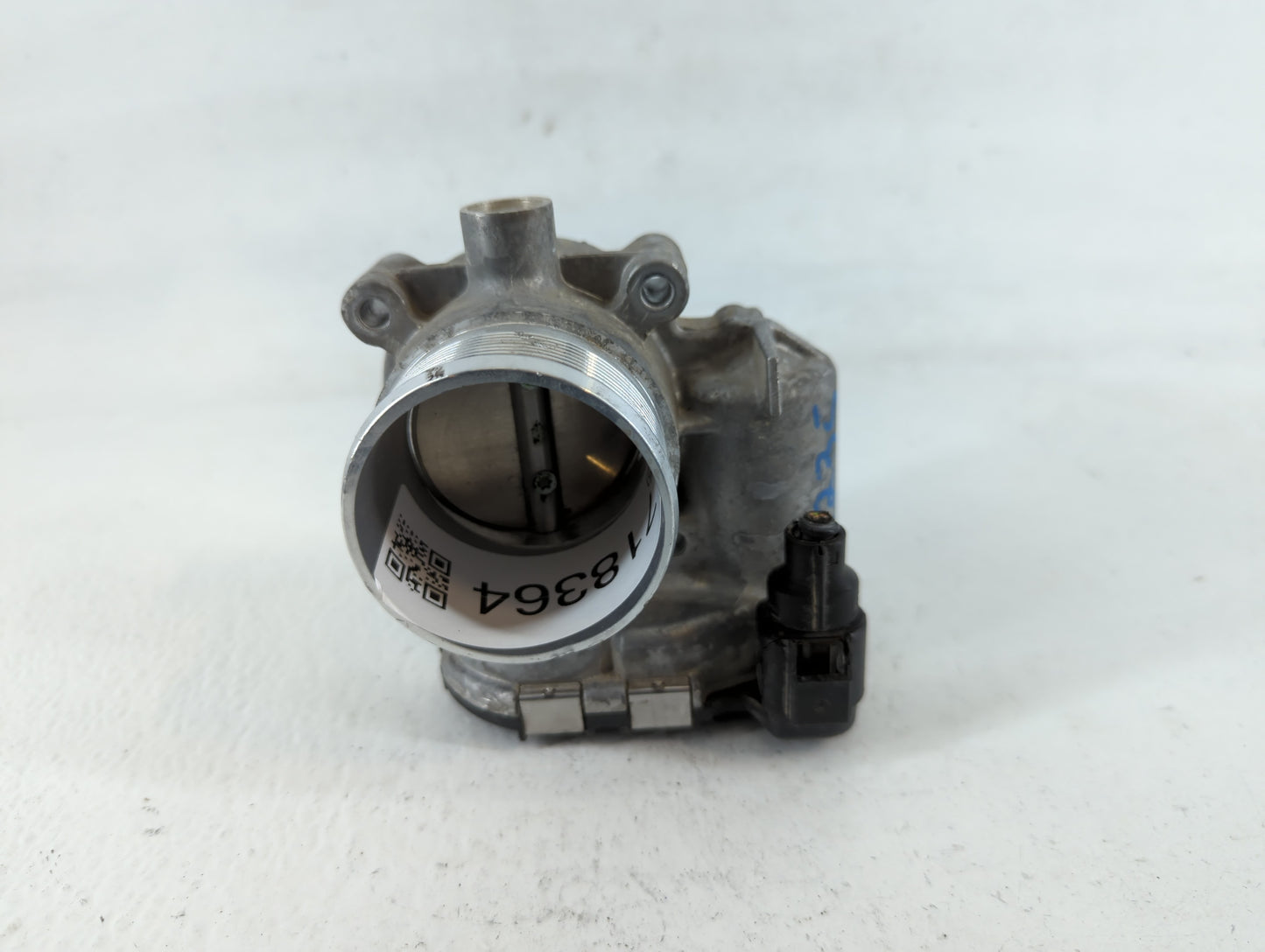 2014-2017 Volkswagen Passat Throttle Body P/N:06K 133 062 AA Fits Fits 2014 2015 2016 2017 OEM Used Auto Parts - Oemusedauto