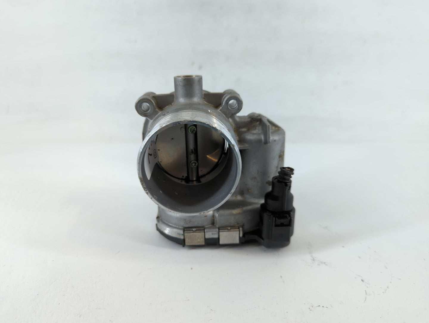 2014-2017 Volkswagen Passat Throttle Body P/N:06K 133 062 AA Fits Fits 2014 2015 2016 2017 OEM Used Auto Parts - Oemusedauto
