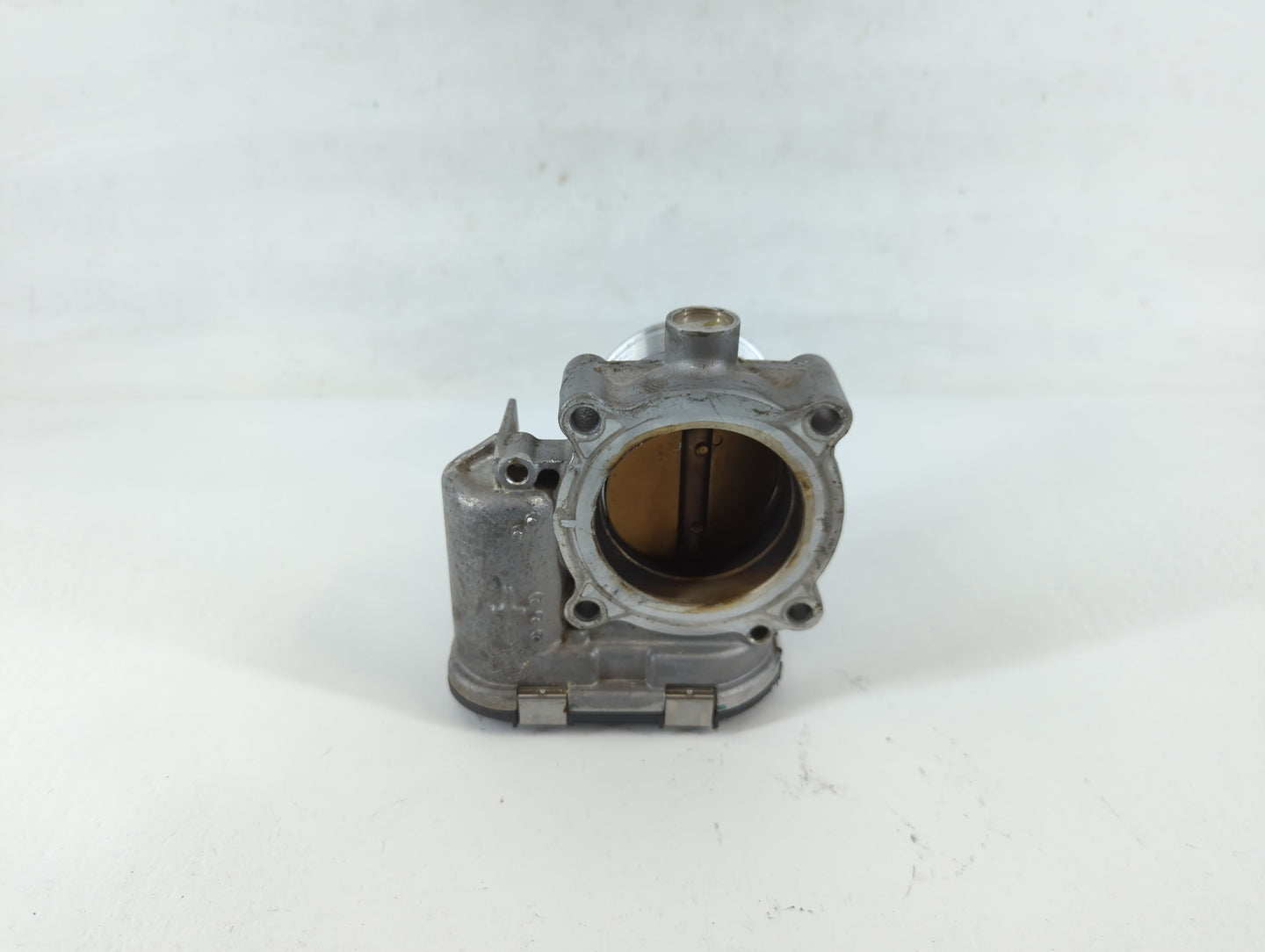 2014-2017 Volkswagen Passat Throttle Body P/N:06K 133 062 AA Fits Fits 2014 2015 2016 2017 OEM Used Auto Parts - Oemusedauto