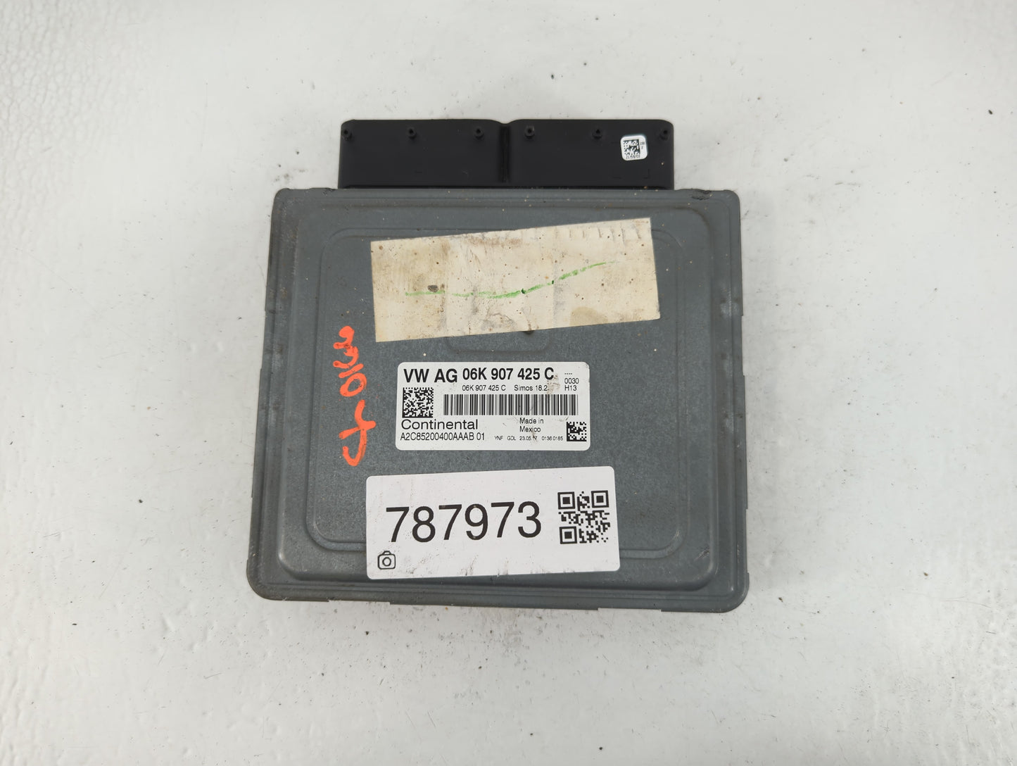 2017 Volkswagen Passat PCM Engine Control Computer ECU ECM PCU OEM P/N:06K 907 425 C Fits OEM Used Auto Parts - Oemusedautop