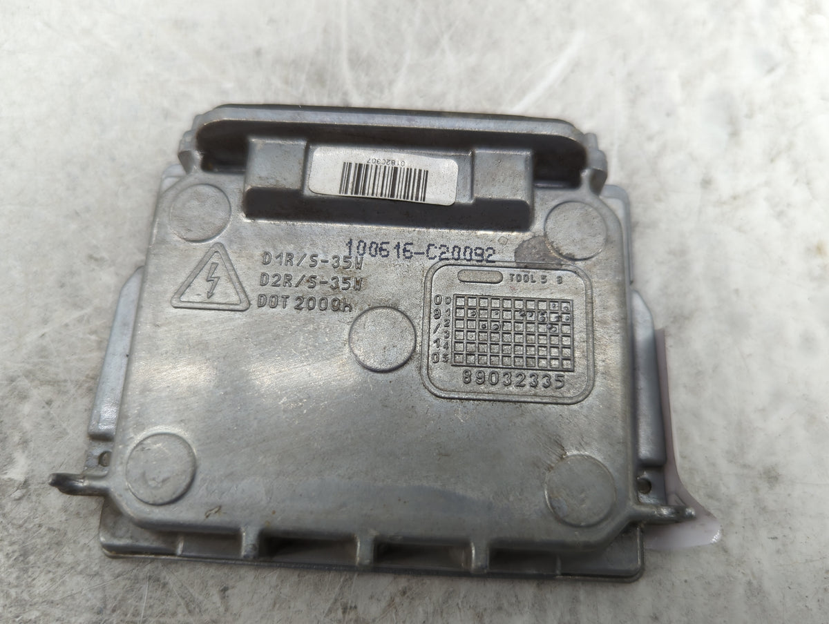 2017 Volkswagen Scirocco Headlight Ballast Head Light - Oemusedautoparts1.com