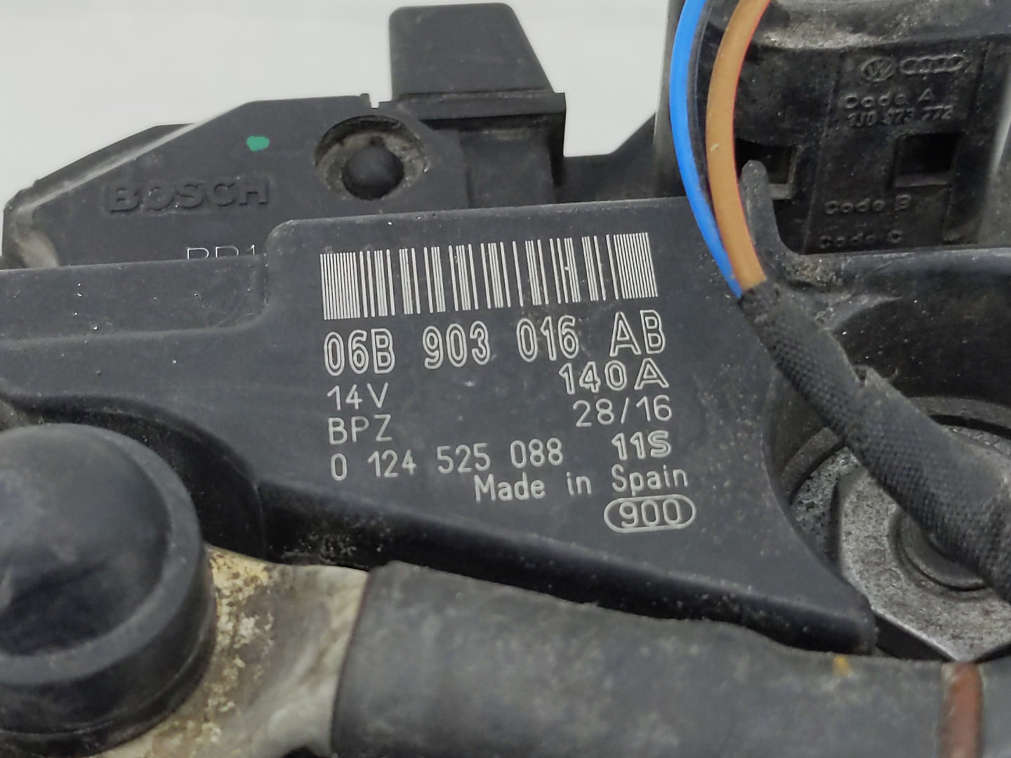 2009-2018 Volkswagen Tiguan Alternator Replacement Generator Charging Assembly Engine OEM P/N:06B 903 016 AB Fits OEM Used A