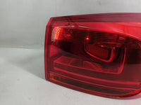 2012-2018 Volkswagen Tiguan Tail Light Assembly Passenger Right OEM Fits Fits 2012 2013 2014 2015 2016 2017 2018 OEM Used Au