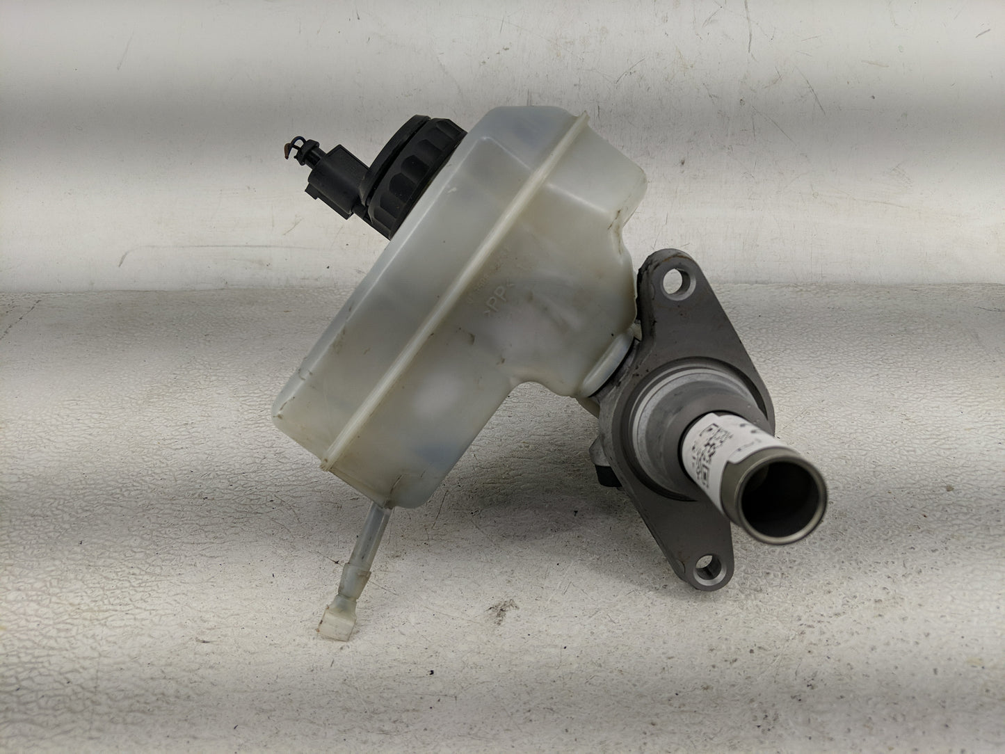 Volkswagen Tiguan Power Brake Booster Oem 1290094 - Oemusedautoparts1.com