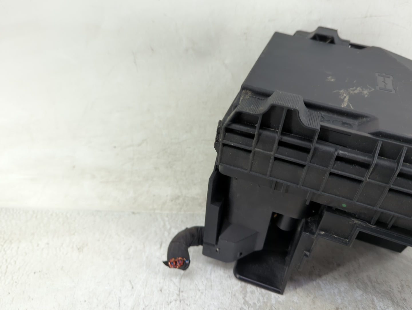 2012-2018 Volkswagen Tiguan Fusebox Fuse Box Panel Relay Module Fits Fits 2008 2009 2010 2012 2013 2014 2015 2016 2017 2018 