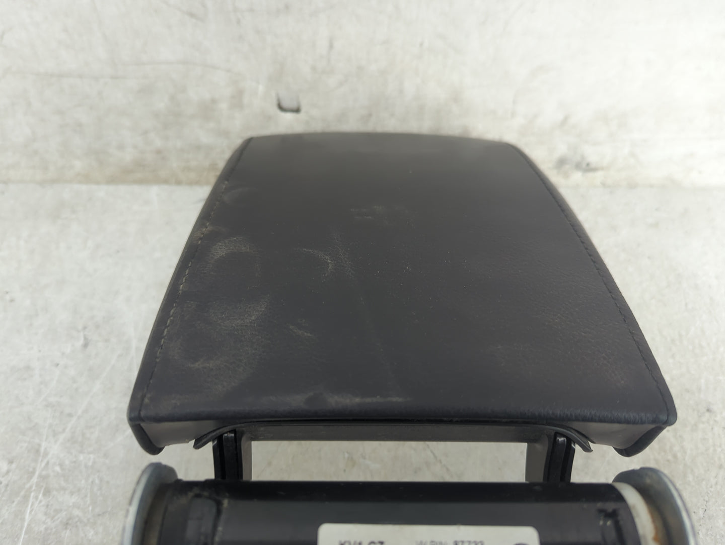 2017 Volkswagen Tiguan Center Console Armrest Cover Lid Fits OEM Used Auto Parts - Oemusedautoparts1.com