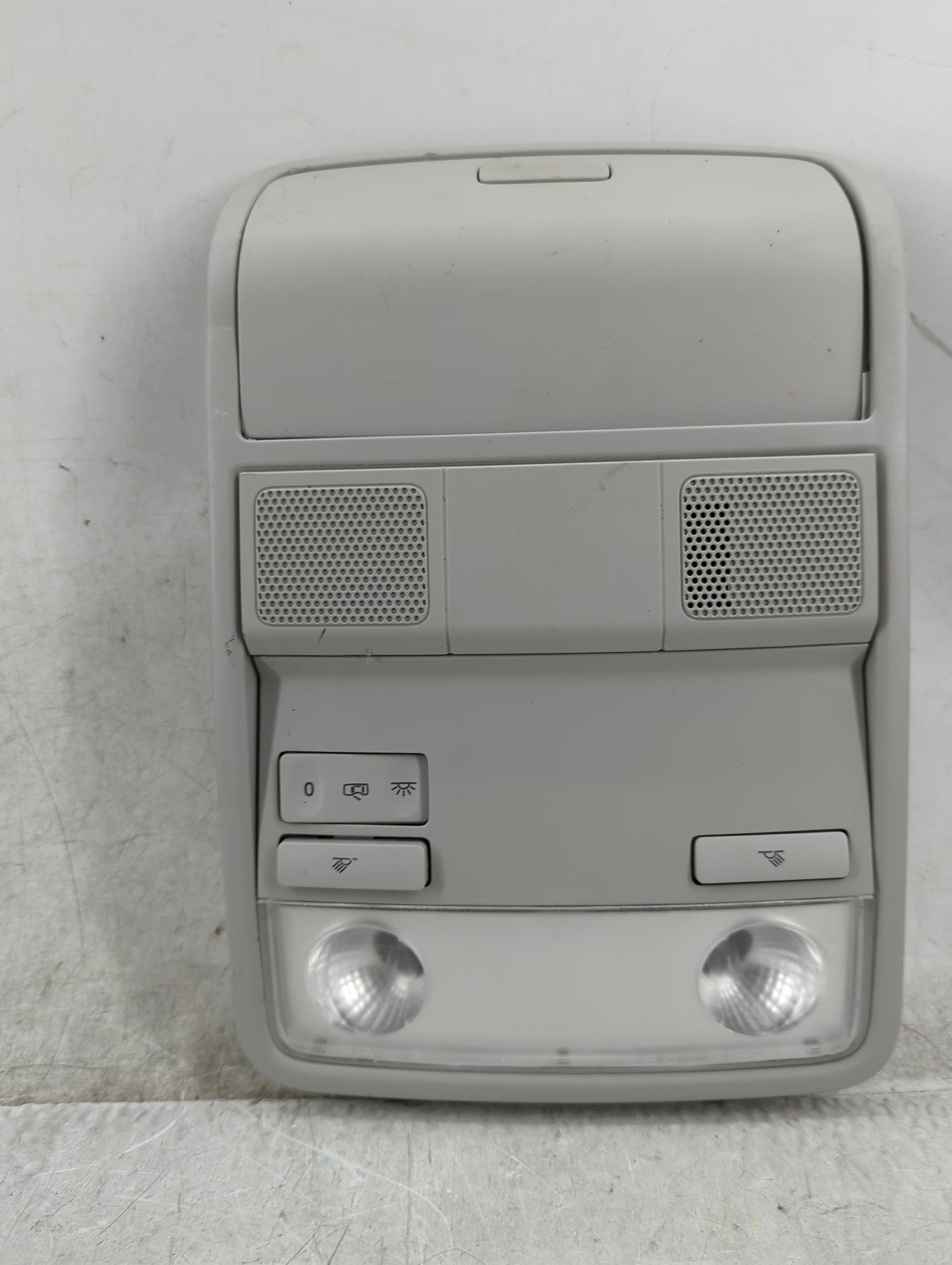 2017 Volkswagen Tiguan Overhead Roof Console - Oemusedautoparts1.com