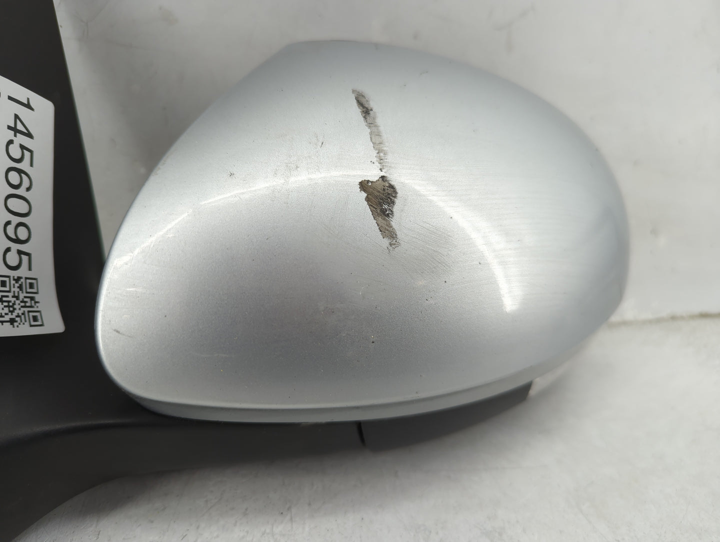 2009-2018 Volkswagen Tiguan Driver Side View Mirror - Left Door Mirror OEM Used - Oemusedautoparts1.com