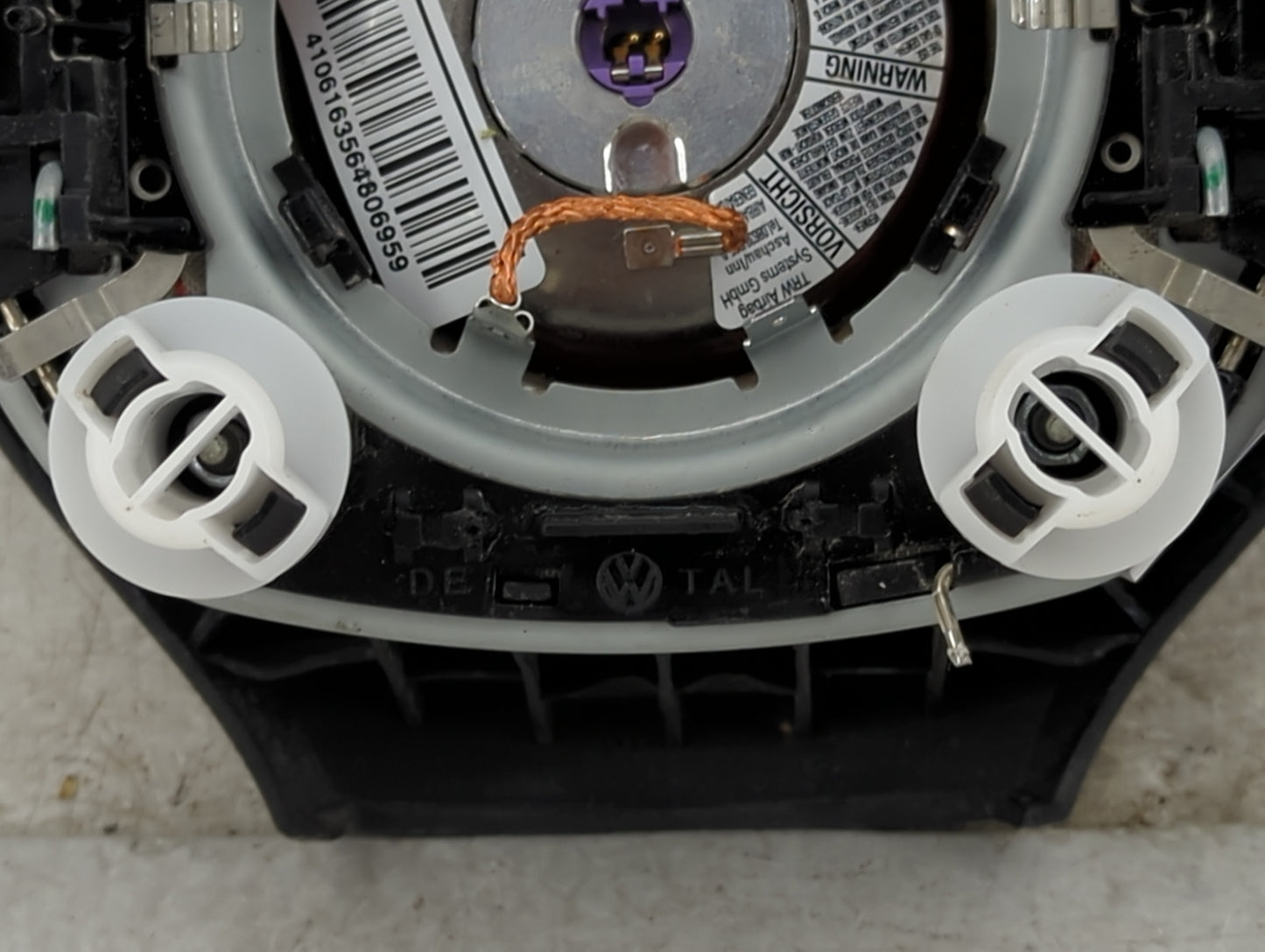 Volkswagen Tiguan Air Bag Driver Left Steering Wheel Mounted Black - Oemusedautoparts1.com