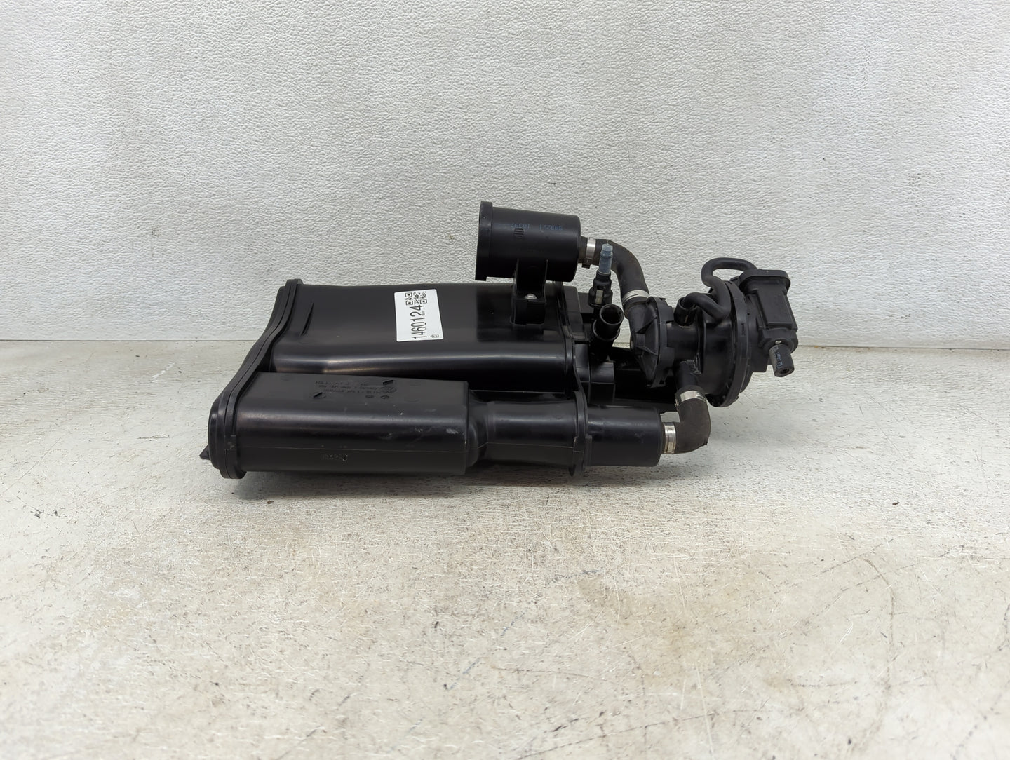2017 Volkswagen Tiguan Fuel Vapor Charcoal Canister - Oemusedautoparts1.com