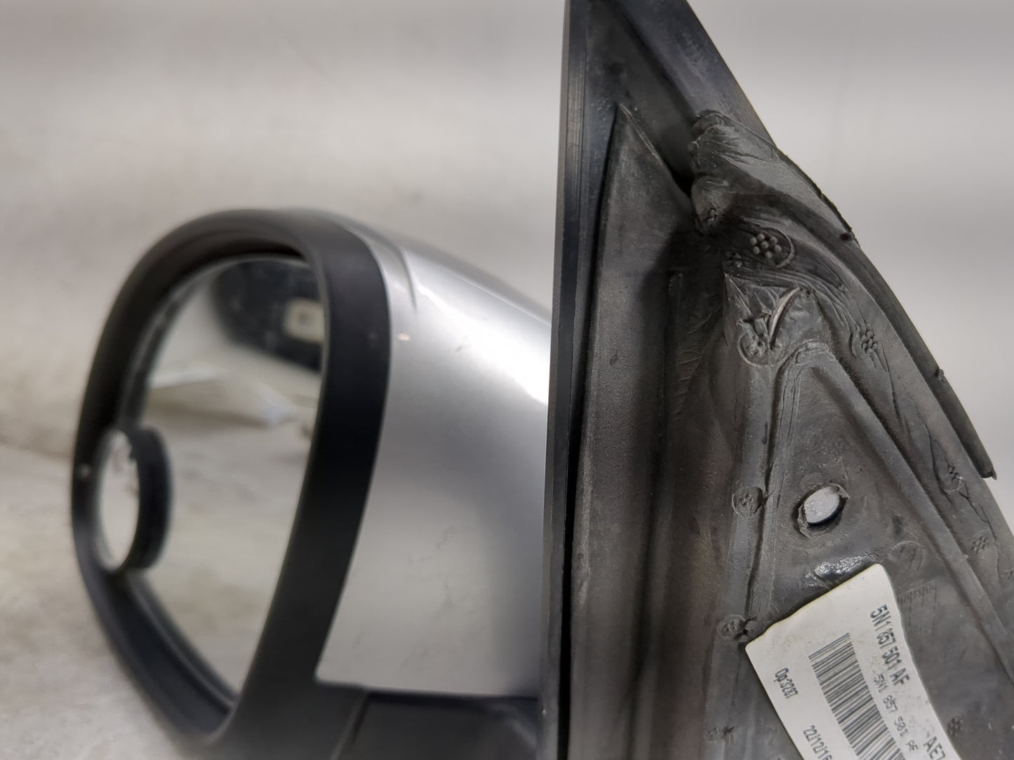 2009-2018 Volkswagen Tiguan Driver Side View Mirror - Left Door Mirror OEM Used - Oemusedautoparts1.com