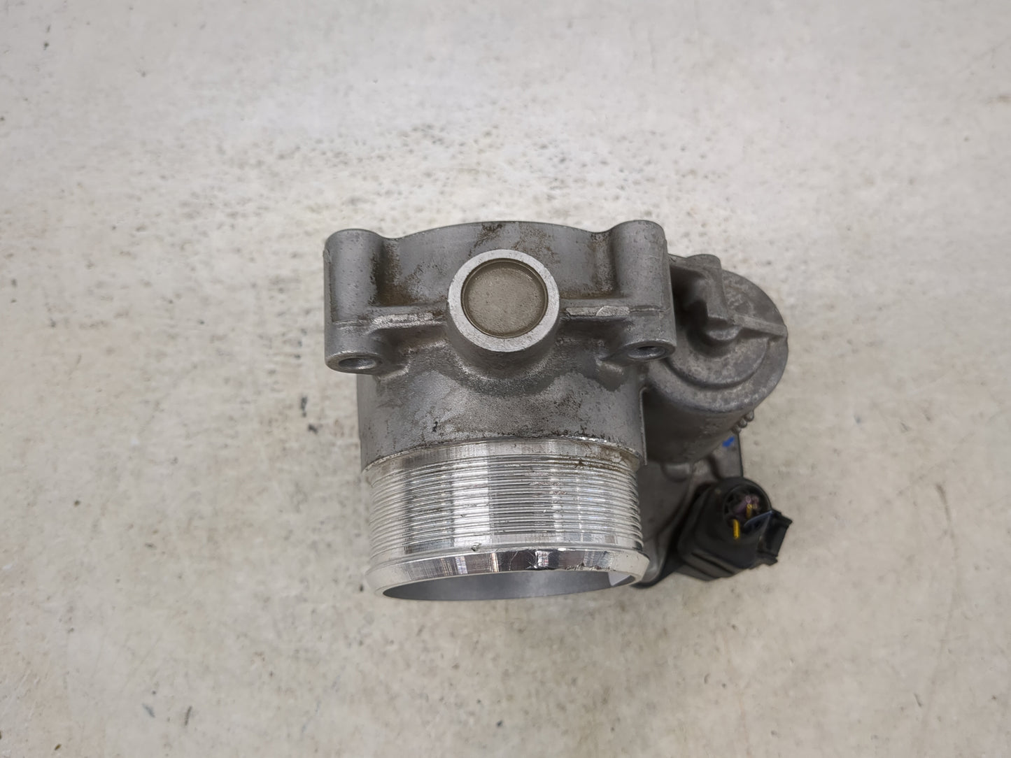 2009-2018 Volkswagen Tiguan Throttle Body P/N:A2C82494100 06F 133 062 T Fits OEM Used Auto Parts - Oemusedautoparts1.com