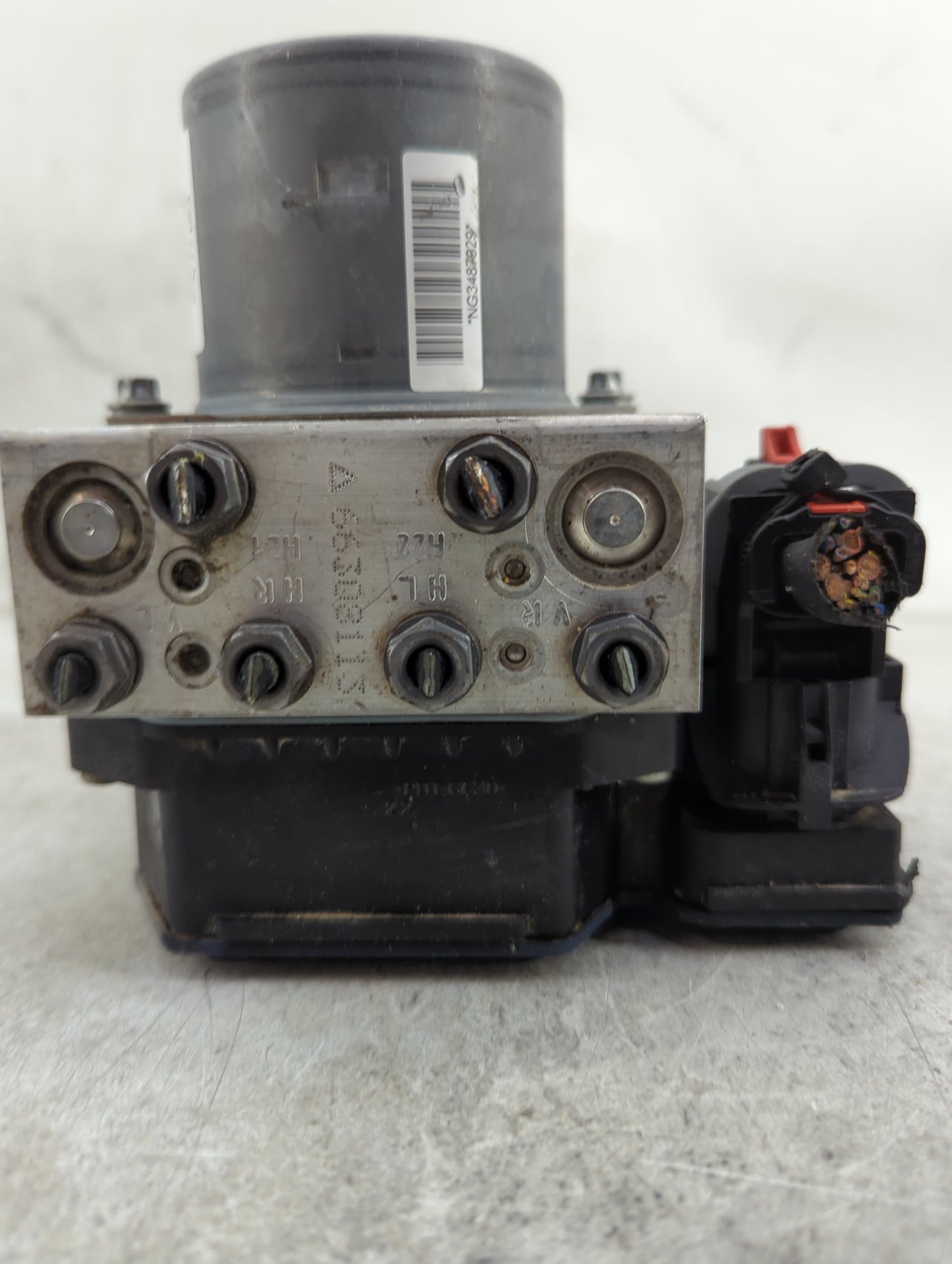 2015-2018 Volkswagen Tiguan ABS Pump Control Module Replacement P/N:5N0 614 109 CH Fits Fits 2015 2016 2017 2018 OEM Used Au
