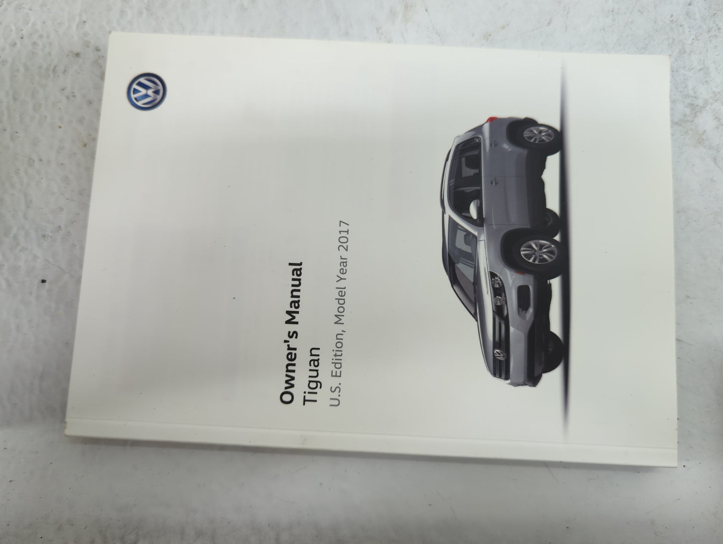 2017 Volkswagen Tiguan Owners Manual Book Guide P/N:5N0012723BC OEM Used Auto Parts - Oemusedautoparts1.com