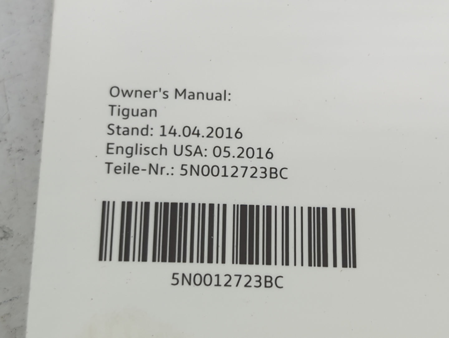 2017 Volkswagen Tiguan Owners Manual Book Guide P/N:5N0012723BC OEM Used Auto Parts - Oemusedautoparts1.com