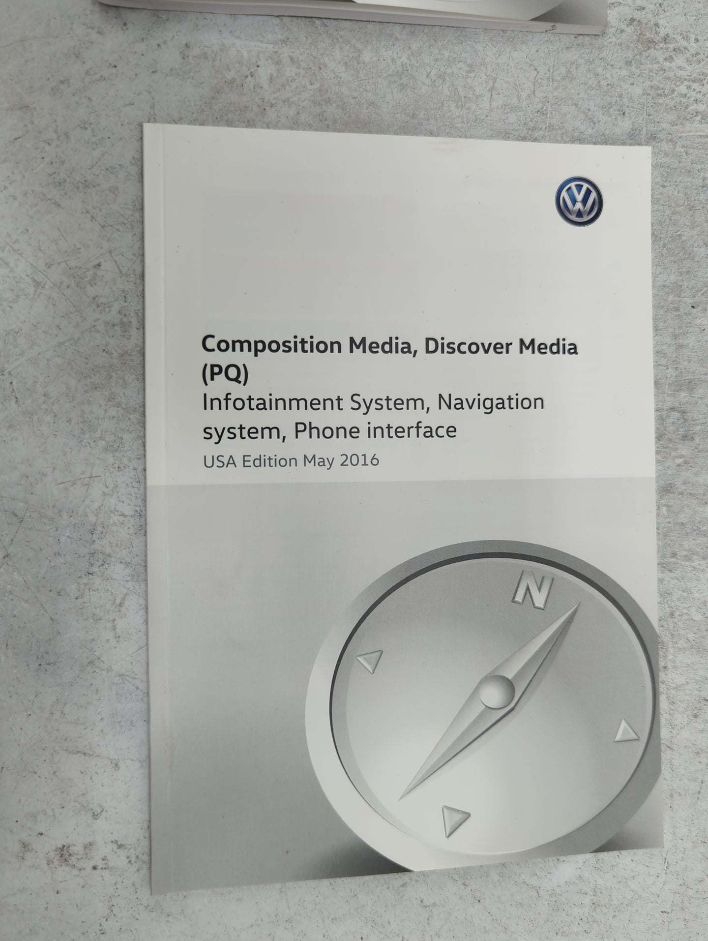 2017 Volkswagen Tiguan Owners Manual Book Guide P/N:5N0012723BC OEM Used Auto Parts - Oemusedautoparts1.com