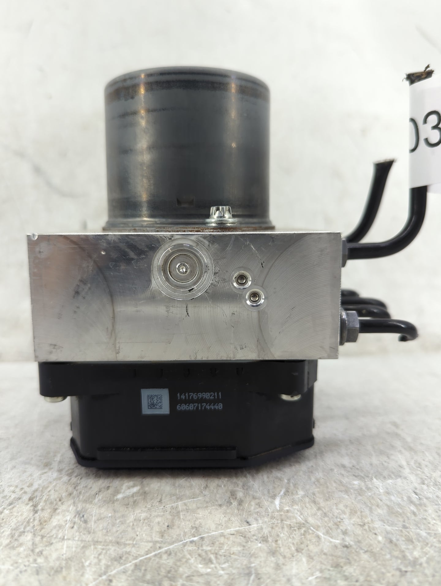 2015-2018 Volkswagen Tiguan ABS Pump Control Module Replacement P/N:5N0614109BN 10098107AA Fits Fits 2015 2016 2017 2018 OEM