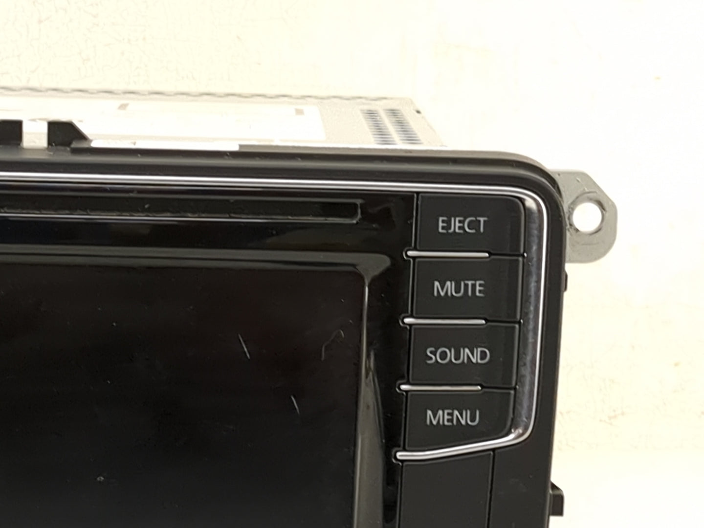 2017 Volkswagen Tiguan Radio AM FM Cd Player Receiver Replacement P/N:5C0035200B VWZAZ2S0422570 Fits Fits 2018 OEM Used Auto