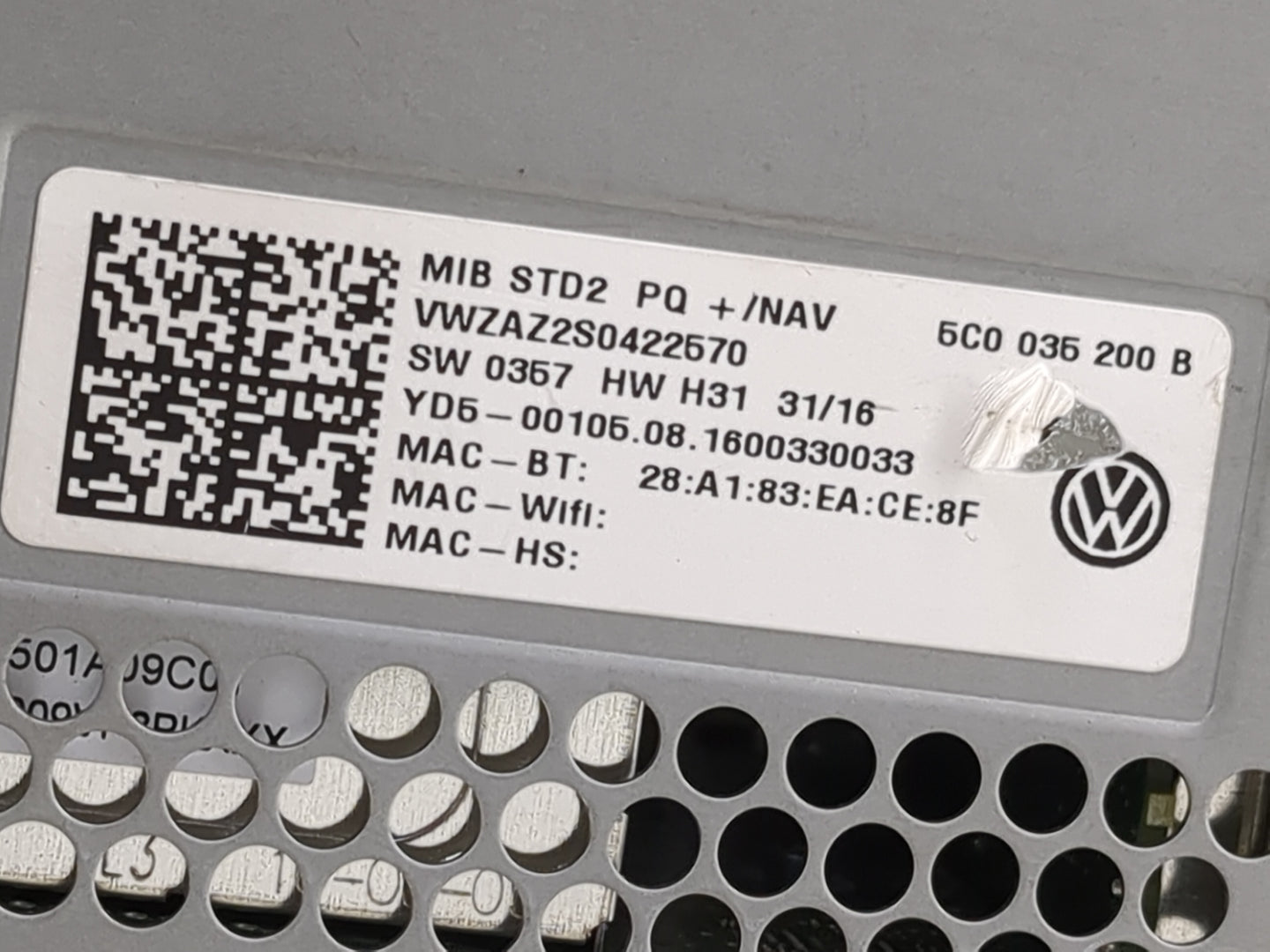 2017 Volkswagen Tiguan Radio AM FM Cd Player Receiver Replacement P/N:5C0035200B VWZAZ2S0422570 Fits Fits 2018 OEM Used Auto