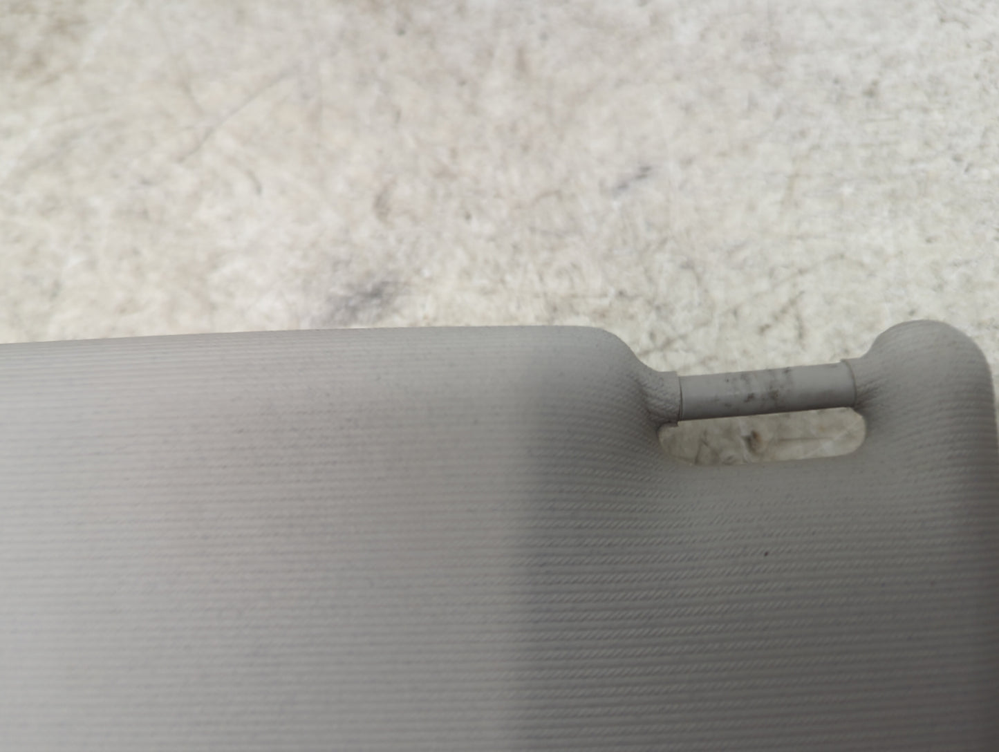 2017 Volkswagen Tiguan Sun Visor Shade Replacement Driver Left Mirror Fits OEM Used Auto Parts - Oemusedautoparts1.com