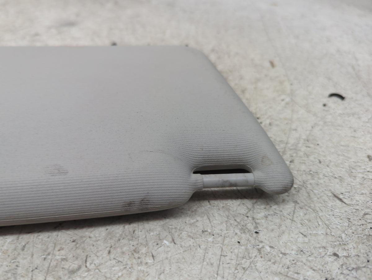 2017 Volkswagen Tiguan Sun Visor Shade Replacement Driver Left Mirror Fits OEM Used Auto Parts - Oemusedautoparts1.com