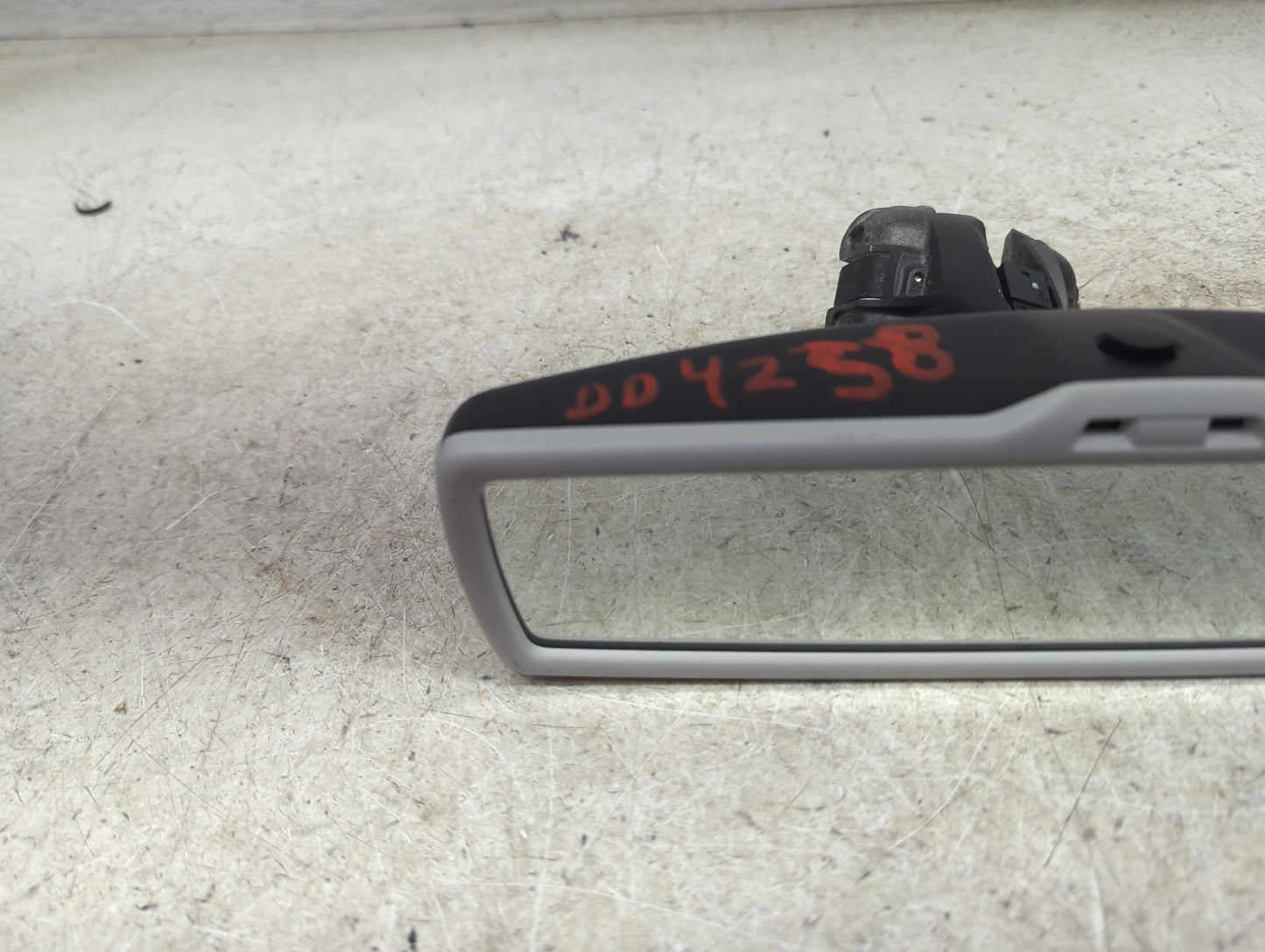 2017 Volkswagen Tiguan Interior Rear View Mirror Replacement OEM Fits OEM Used Auto Parts - Oemusedautoparts1.com