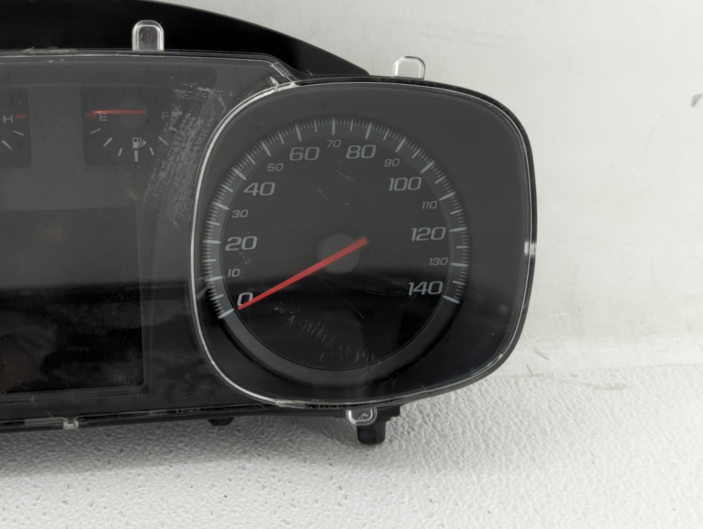 2015-2017 Volkswagen Tiguan Instrument Cluster Speedometer Gauges P/N:22783661 Fits Fits 2015 2016 2017 OEM Used Auto Parts 