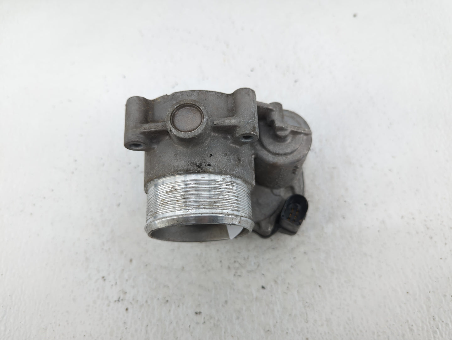 2009-2018 Volkswagen Tiguan Throttle Body P/N:A2C82494100 06F 133 062 T Fits OEM Used Auto Parts - Oemusedautoparts1.com