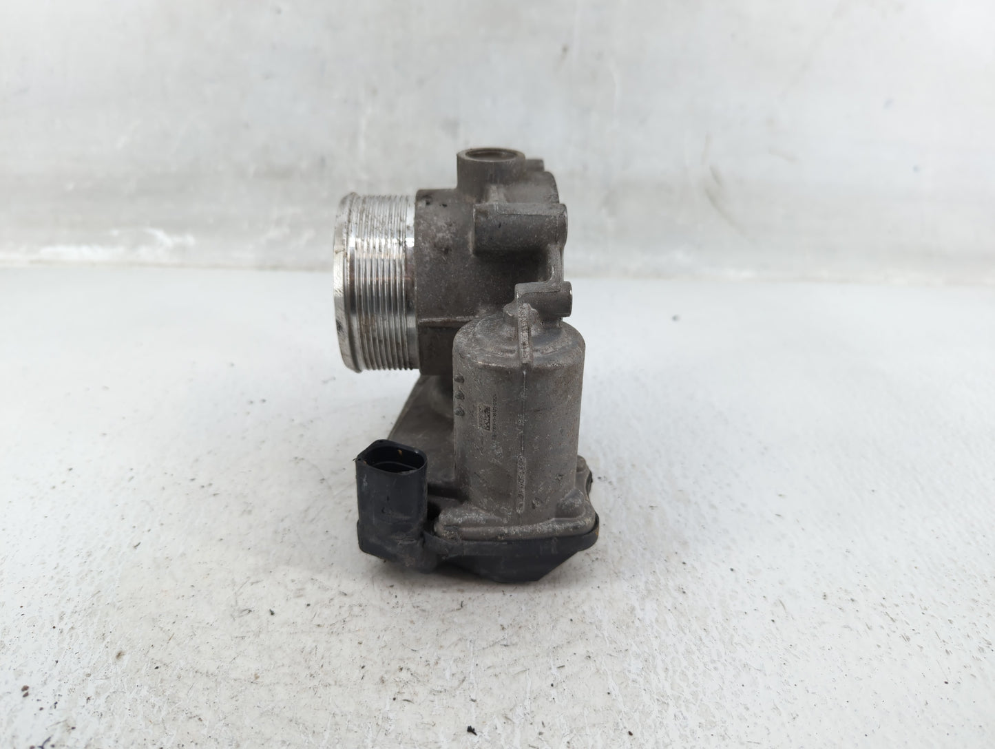 2009-2018 Volkswagen Tiguan Throttle Body P/N:A2C82494100 06F 133 062 T Fits OEM Used Auto Parts - Oemusedautoparts1.com
