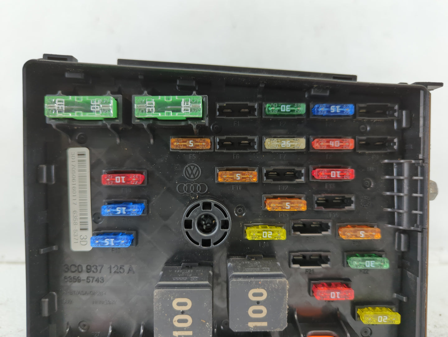 2012-2018 Volkswagen Tiguan Fusebox Fuse Box Panel Relay Module P/N:3C0 937 125 6358-1291 Fits OEM Used Auto Parts - Oemused
