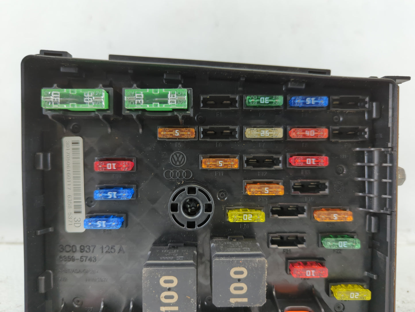 2012-2018 Volkswagen Tiguan Fusebox Fuse Box Panel Relay Module P/N:3C0 937 125 6358-1291 Fits OEM Used Auto Parts - Oemused