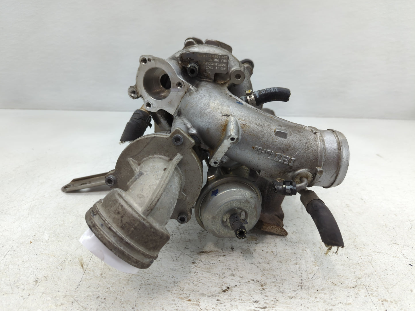 2009 Volkswagen Tiguan Turbocharger Exhaust Manifold With Turbo Charger - Oemusedautoparts1.com