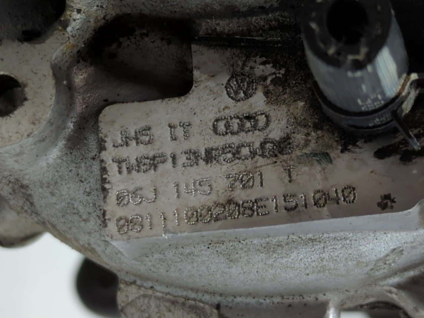 2009 Volkswagen Tiguan Turbocharger Exhaust Manifold With Turbo Charger - Oemusedautoparts1.com