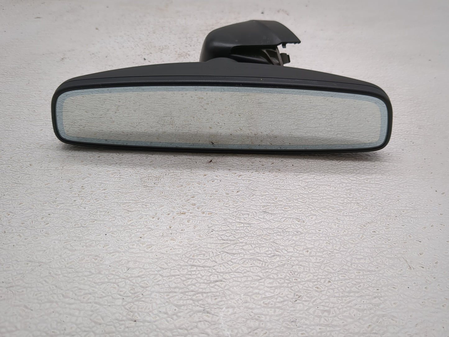 2017 Volkswagen Transporter Interior Rear View Mirror Replacement OEM P/N:E11028191 Fits OEM Used Auto Parts - Oemusedautopa