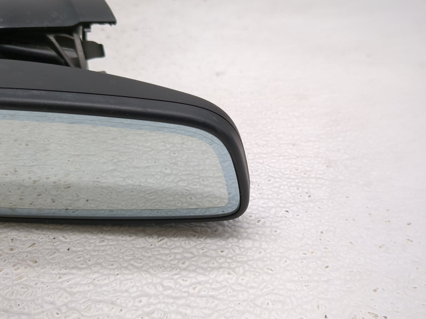 2017 Volkswagen Transporter Interior Rear View Mirror Replacement OEM P/N:E11028191 Fits OEM Used Auto Parts - Oemusedautopa